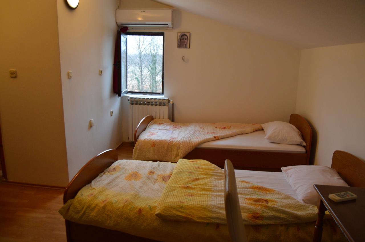 Pansion Modana Međugorje מראה חיצוני תמונה